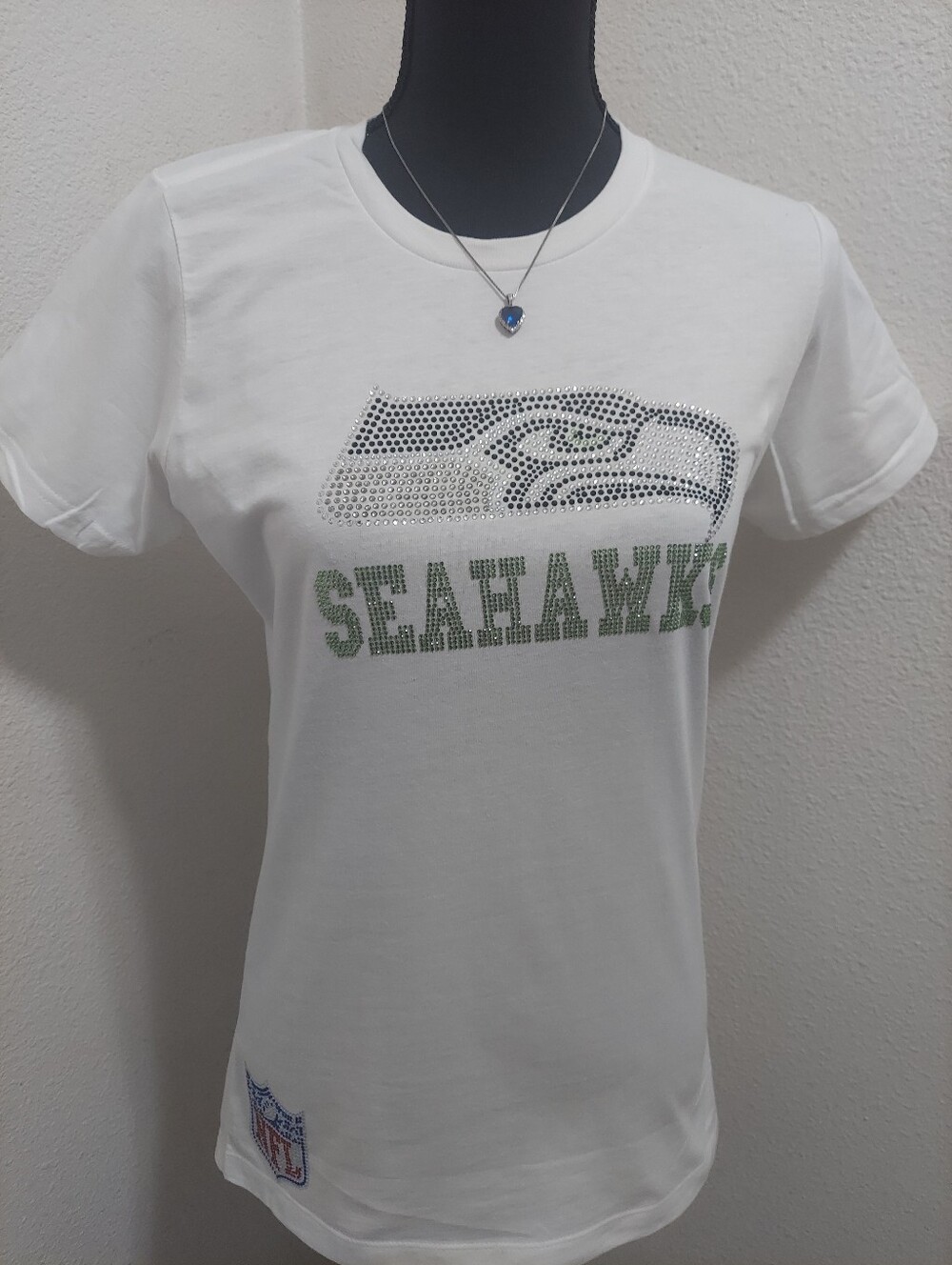 Seattle Seahawks Women's White Rhinestone T-shirt